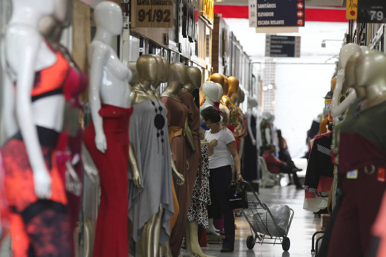 Reabertura de shoppings no Brás, em São Paulo