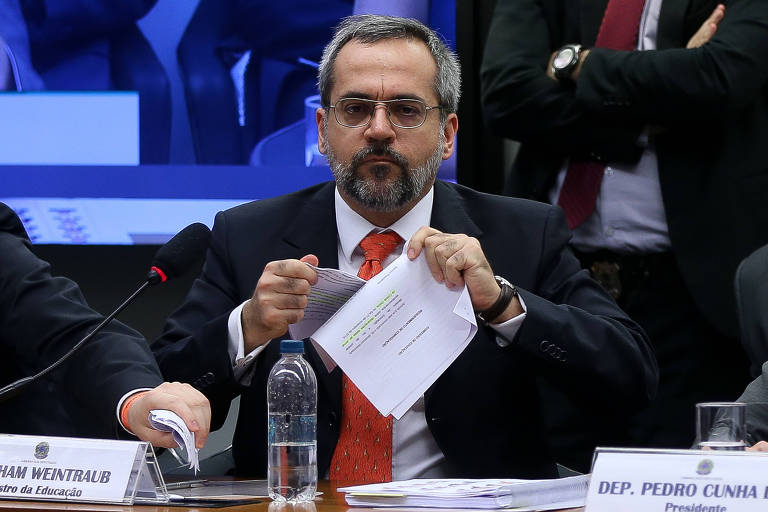Na foto, tirada em 11 de dezembro de 2019, o ministro da Educação, Abraham Weintraub, participa de audiência pública na Comissão de Educação da Câmara dos Deputados, em Brasília (DF)