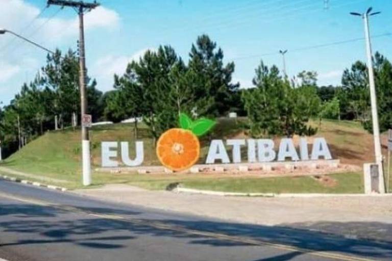 Usuários associam a cidade de Atibaia a laranjas