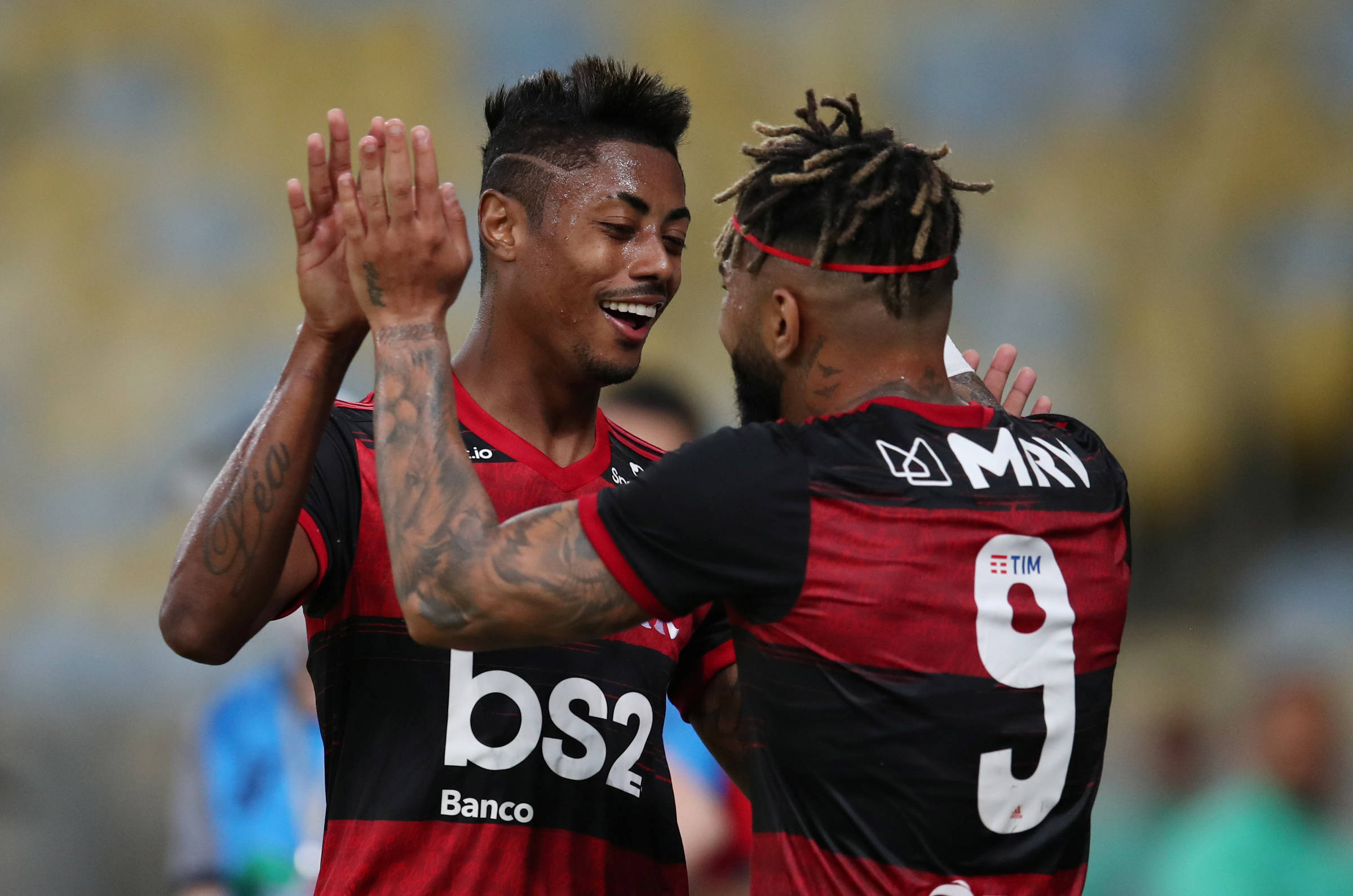 R$ 10: Flamengo anuncia cobrança para transmissão do próximo jogo