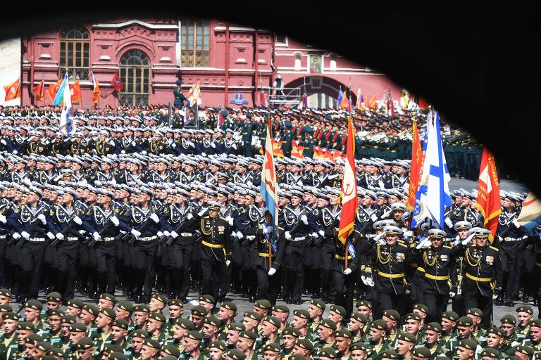 Desfile em Moscou comemora os 75 anos da vitória soviética na Segunda Guerra Mundial