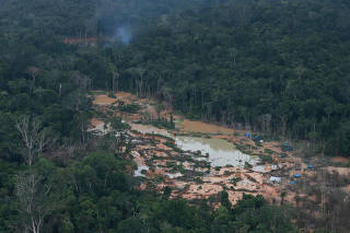 Mining in the Yanomami Indigenous Land in Brazil
Garimpo na Terra Indígena Yanomami