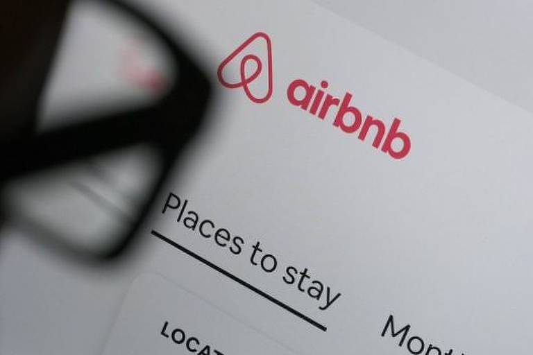 Site mostra logo do Airbnb