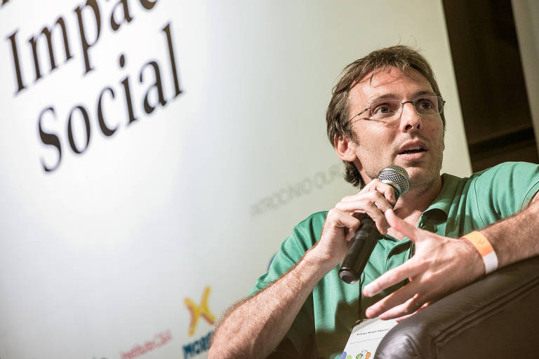 'A solidariedade aflorou no país com a pandemia, mas para a doação realmente entrar na cultura da população, ela tem que partir da simplicidade. Doar tem que ser um ato simples', Rodrigo Pipponzi (diretor-executivo da Editora Mol e vencedor do Prêmio Empreendedor Social 2018)