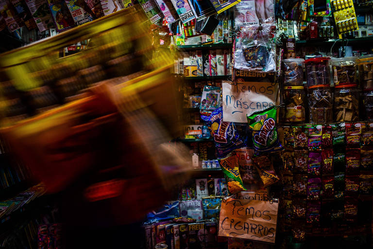 Banca de jornal na rua Dr Pena Forte, no centro da cidade
