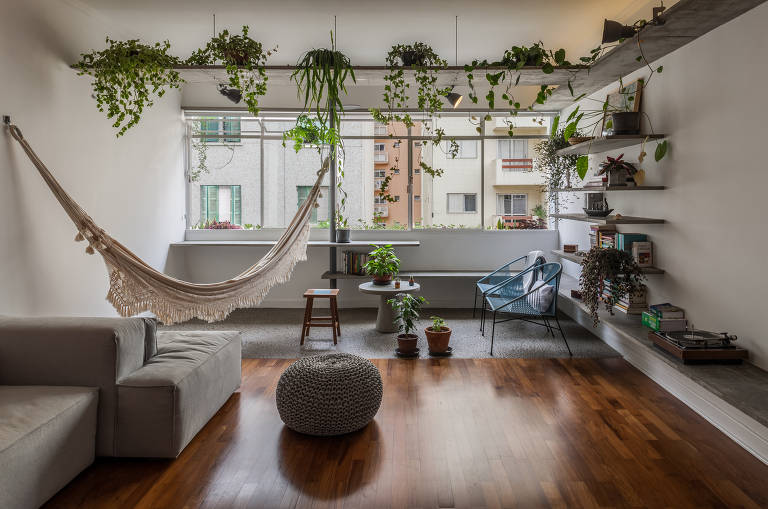 Apartamento com espaços amplos, que lembra a experiência de morar em casa; com o confinamento, muitas pessoas passaram a procurar imóveis maiores