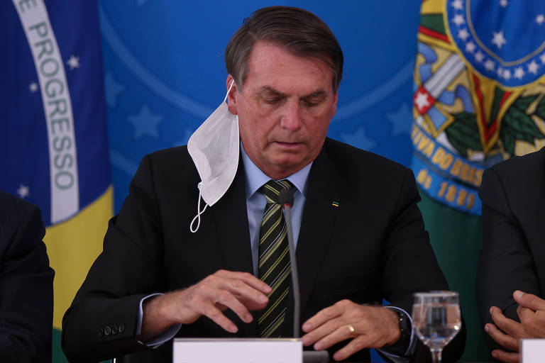 Bolsonaro contrai coronavírus após minimizar pandemia