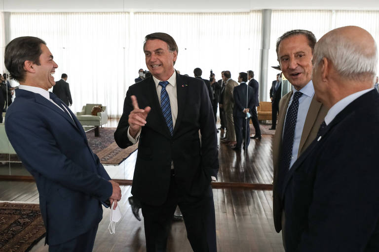 Presidente da República Jair Bolsonaro durante encontro com Paulo Skaf, da Fiesp, e empresários 
