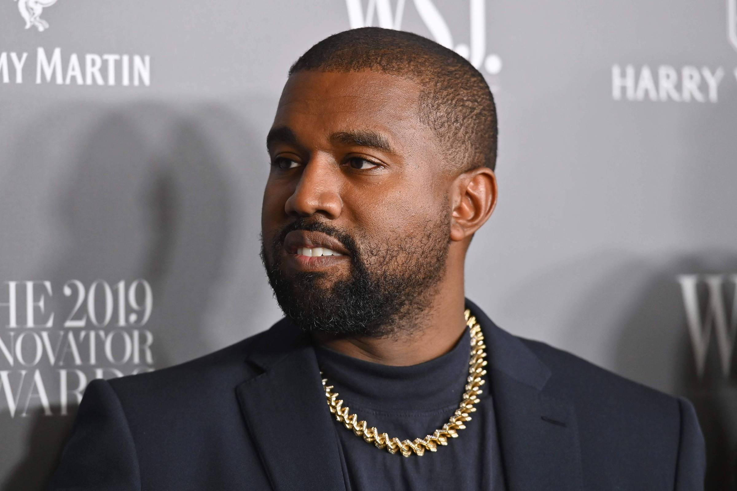 F5 - Celebridades - Kanye West chora em comício e revela que ele e Kim  Kardashian pensaram em aborto - 19/07/2020