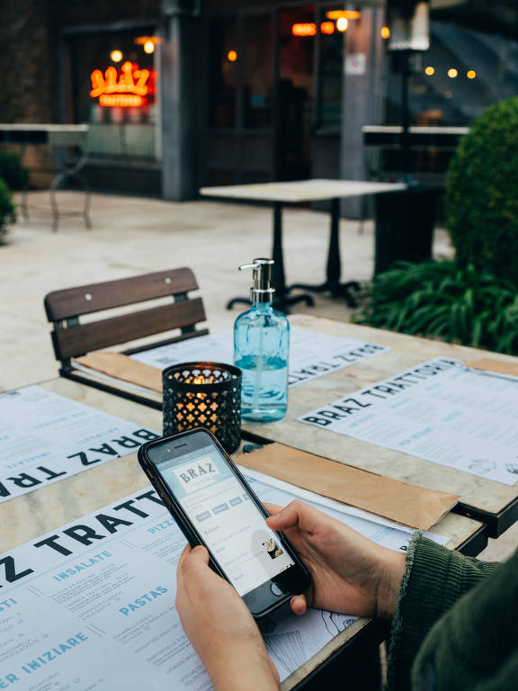 Cardápio no celular e álcool em gel nas mesas são novidade na Bráz Trattoria, no shopping Cidade Jardim