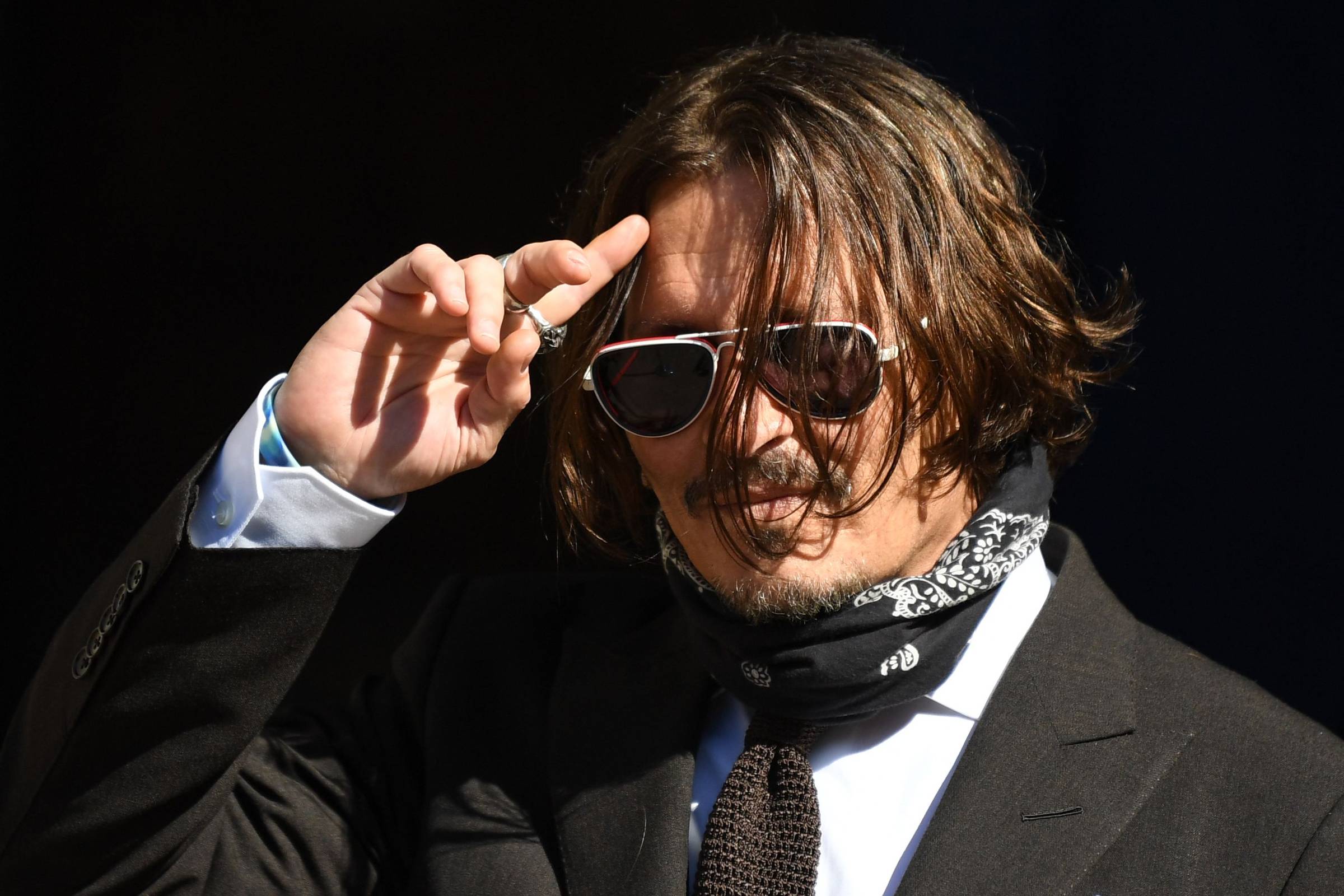 Relembre as principais polêmicas envolvendo Johnny Depp