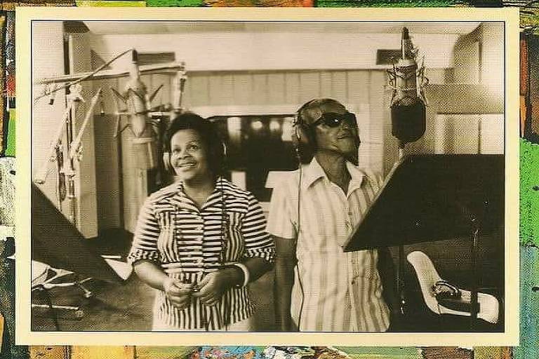 A cantora Creusa e o seu pai adotivo e compositor, Cartola, em foto do acervo pessoal do músico Reizilan dos Santos
