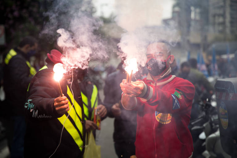 A manifestação foi uma prévia para greve nacional no próximo dia 25