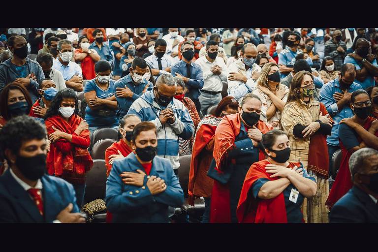 Pesquisa: Protestantes brancos de igrejas tradicionais superam os  evangélicos brancos, enquanto 'nones' encolhem