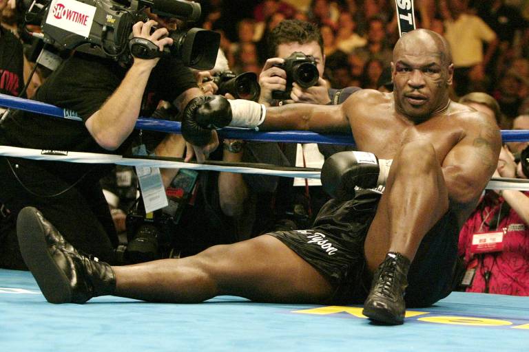 Além de Tyson, relembre outros ícones do boxe que voltaram aos ringues