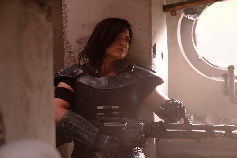 Atriz Gina Carano em cena de "Mandalorian"