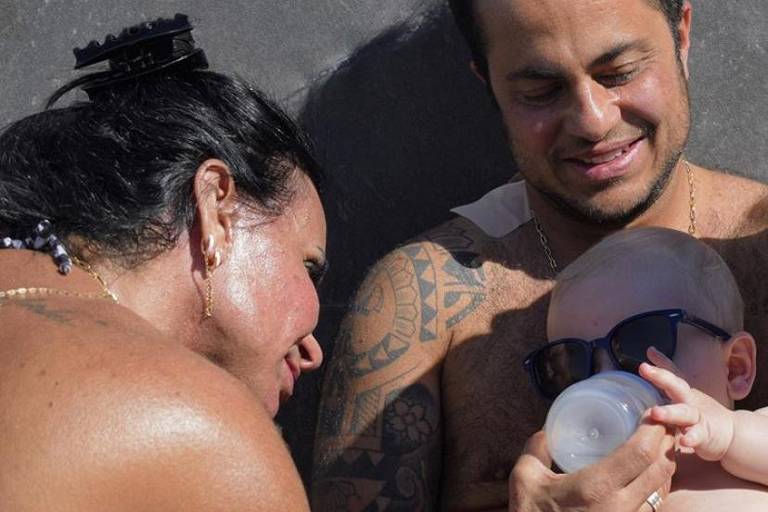 Thammy Miranda com a esposa Andressa Ferreira e o filho Bento Ferreira Miranda