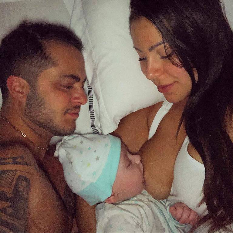 Thammy Miranda com a esposa Andressa Ferreira e o filho Bento Ferreira Miranda