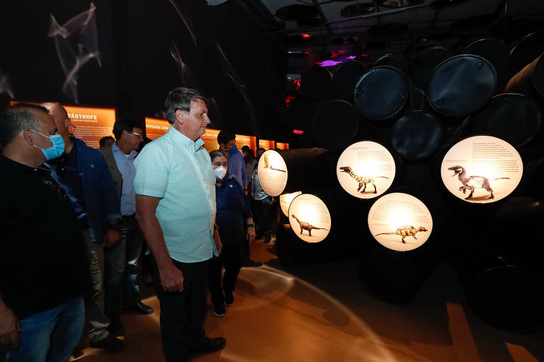 Presidente Jair Bolsonaro visita o Museu da Natureza, no Piauí; veja fotos de hoje