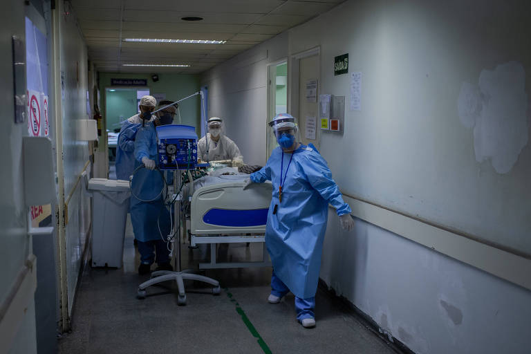 Secretários estaduais alertam para falta de médicos com fim de decreto da pandemia
