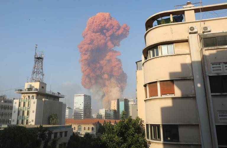 Grande explosão atinge Beirute, capital do Líbano
