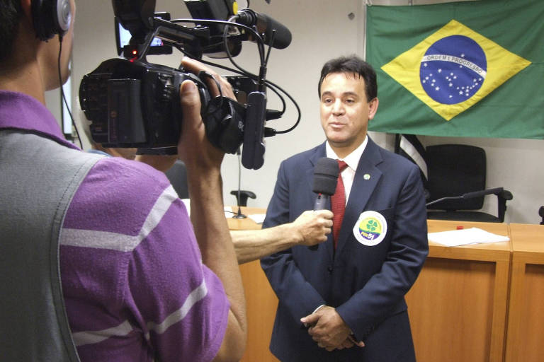 Presidente do Patriota, que pode receber Bolsonaro, destinou R$ 1,1 milhão de verba pública a parentes
