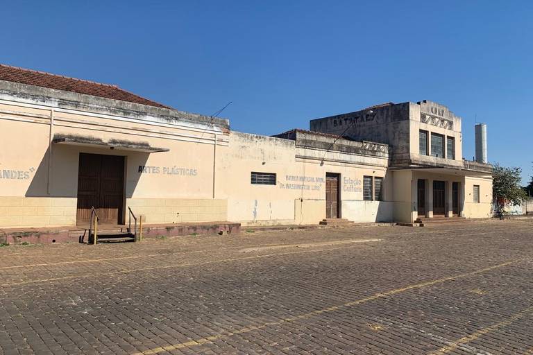 Estação ferroviária de Batatais, que recebeu trens até o início dos anos 1980
