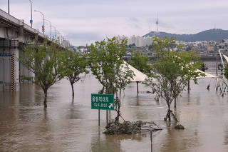SOUTH KOREA-SEOUL-HEAVY RAIN-HAN RIVER