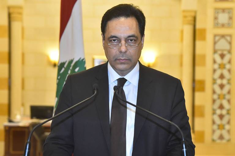 Seis dias após explosão em Beirute, premiê do Líbano anuncia renúncia do governo