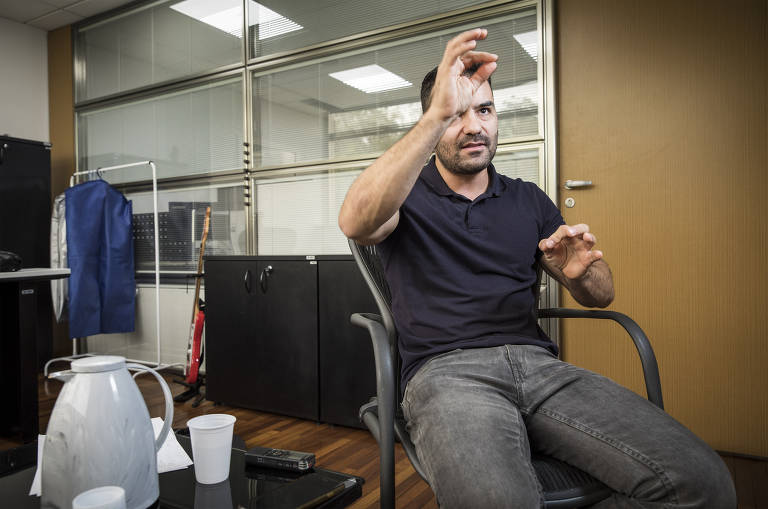 Retrato do deputado Arthur do Val