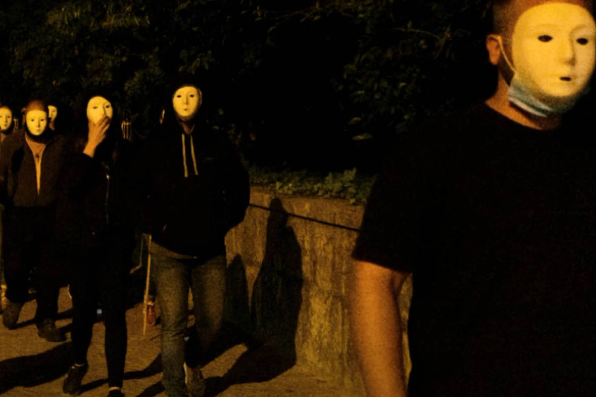Grupo nacionalista faz 'passeata Ku Klux Klan' contra entidade antirracista  em Lisboa - 11/08/2020 - Mundo - Folha