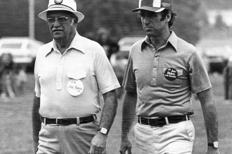 Biden com o pai, Joseph Robinette Biden Sênior