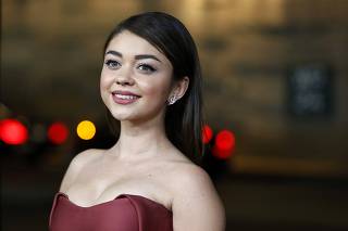 Cast member Sarah Hyland poses at the premiere of 