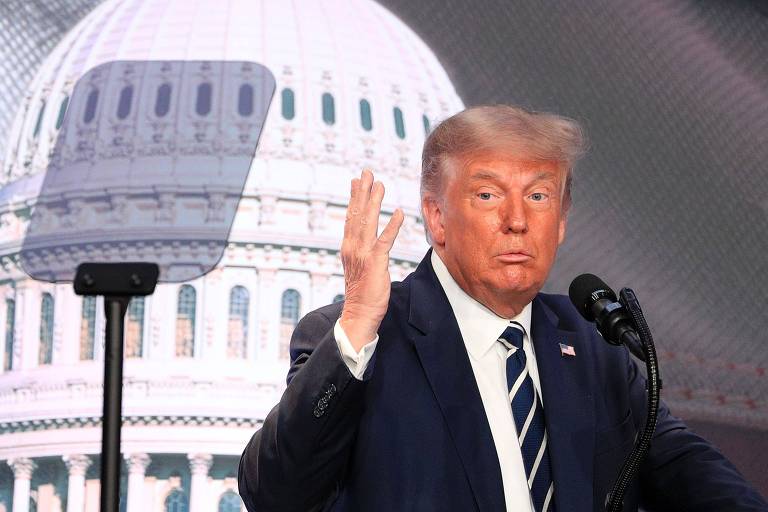O presidente americano, Donald Trump, faz discurso em reunião em Arlington, Virgínia, em 21 de agosto. 
