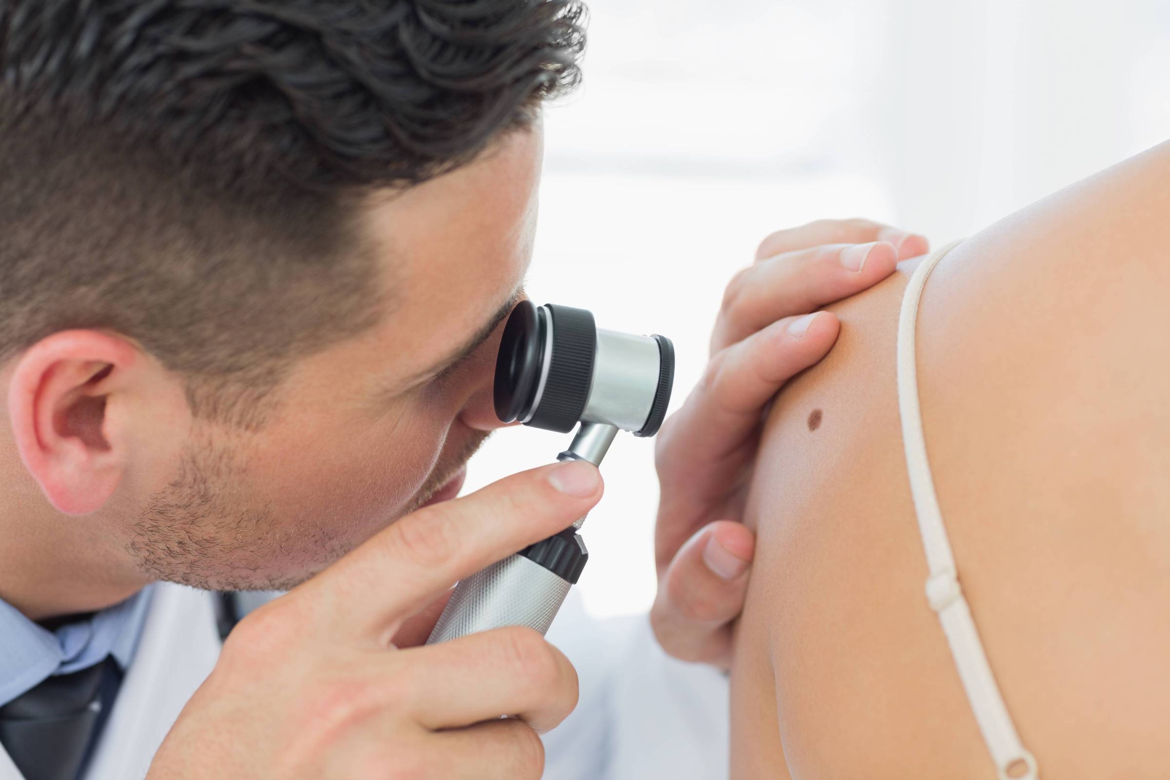 90 milhões de brasileiros nunca foram ao dermatologista, diz Datafolha