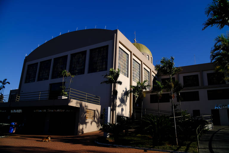 O padre Robson foi afastado do cargo de reitor do Santuário e da presidência da Associação dos Filhos do Pai Eterno, da qual é fundador