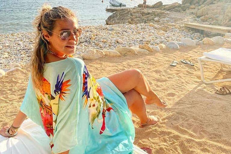 'Ibiza, prepare-se, vou te usar', diz Luana Piovani posando em ilha espanhola