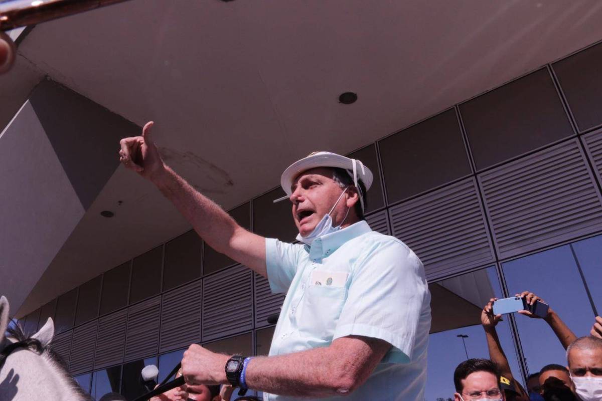 Receita de Bolsonaro: sonegar