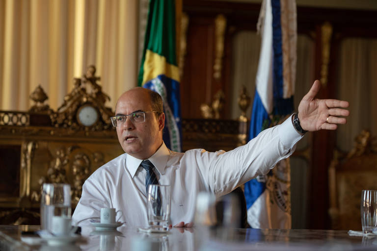 "O Rio não é para amador nem para profissional. Deve ser para um sujeito sobrenatural. O Rio tem que ser governado por alguém sobrenatural que possa antecipar de uma forma sobrenatural o que está acontecendo, declarou o governador Wilson Witzel em entrevista à Folha
