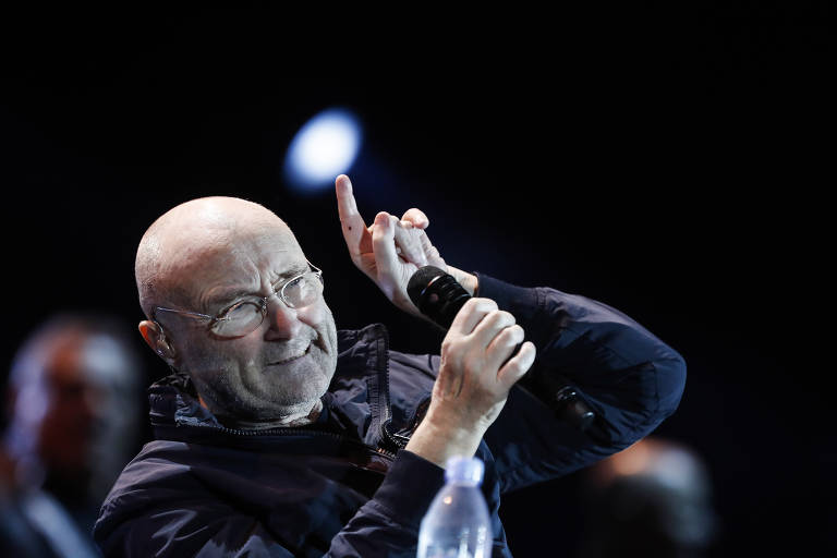 Phil Collins sai da aposentadoria e faz sua estreia solo com show