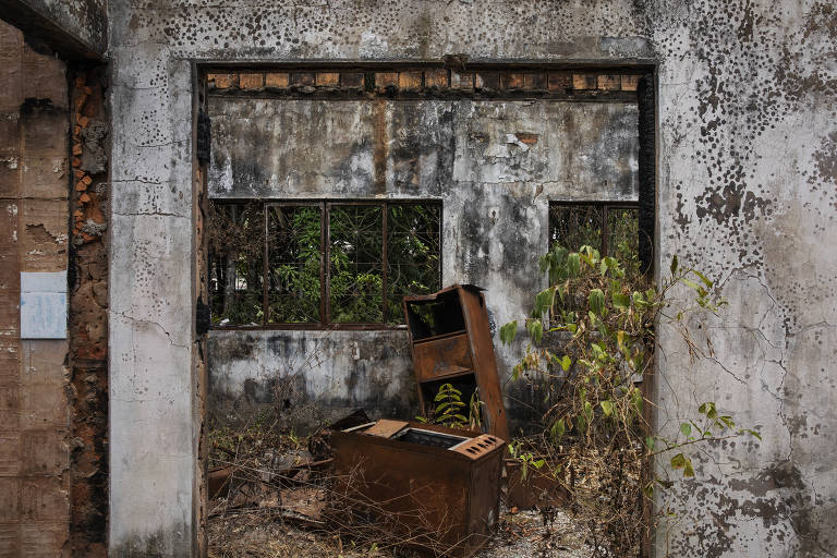 Após quase três anos, ainda é visível a destruição na sede do Ibama, incendiada em outubro de 2017