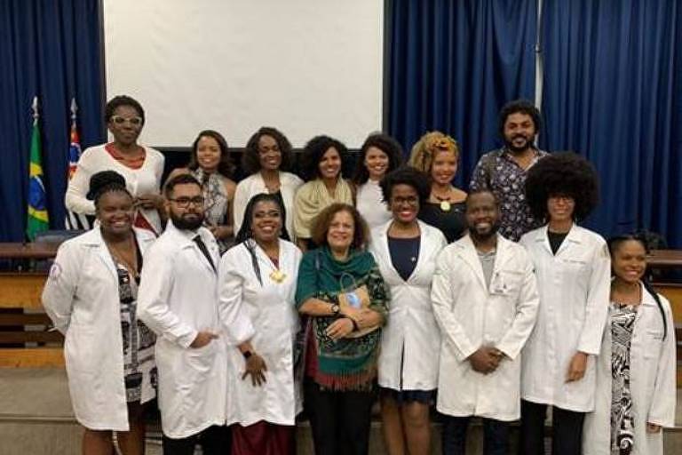 Médicos e médicas negras fundaram o Instututo Luiza Mahin, criado para reunir profissionais de todo o país e desenvolver projetos para reduzir a desigualdade racial na medicina