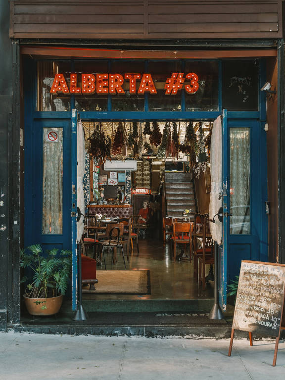 Alberta #3, balada clássica no centro de São Paulo, faz vaquinha para não  fechar - 06/04/2021 - Noite - Guia Folha