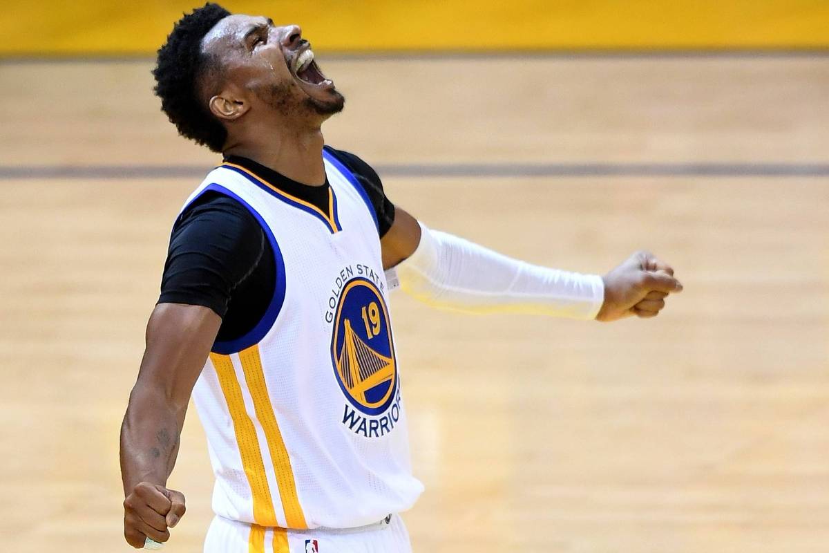 Leandrinho Barbosa fecha acordo com o Golden State Warriors