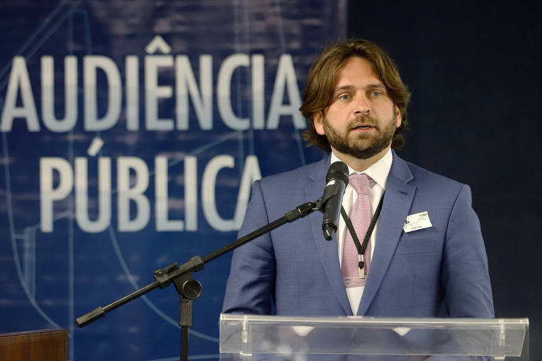 José Vicente Santini em audiência pública sobre liberdade de expressão