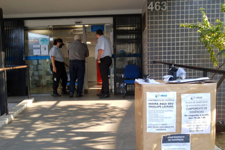Agência do INSS do Tatuapé (zona leste) está atendendo exigências e agendamento. 
