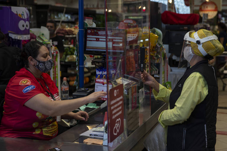Supermercados projetam 16 mil vagas para o fim do ano em SP