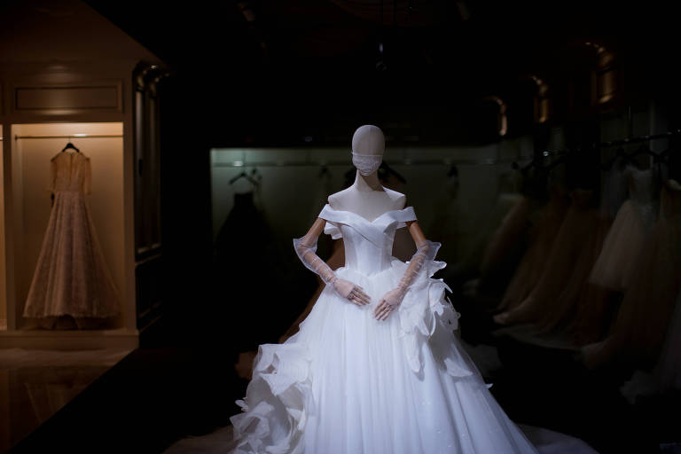 Coronavírus reduz celebrações na cidade dos vestidos de noiva, Suzhou, na China