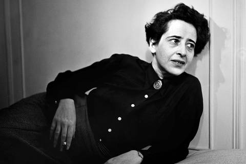 HANNAH ARENDT    Hannah Arendt in 1944. Portrait by photographer Fred Stein (1909-1967) who emigrated 1933 from Nazi Germany to France and finally to the USA. 1944. Credit: Album / picture alliance / Fred Stein ***DIREITOS RESERVADOS. NÃO PUBLICAR SEM AUTORIZAÇÃO DO DETENTOR DOS DIREITOS AUTORAIS E DE IMAGEM***