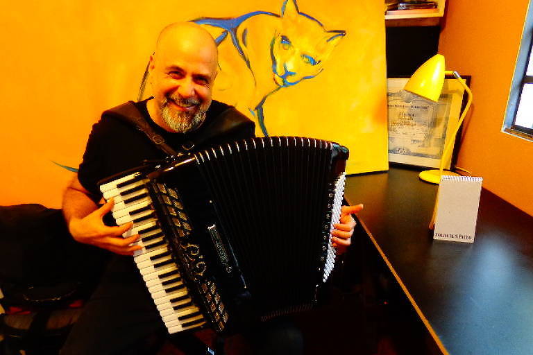 O acordeonista e compositor Toninho Ferragutti